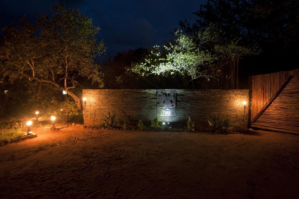 Naledi Lodges Заповедник Балуле Экстерьер фото