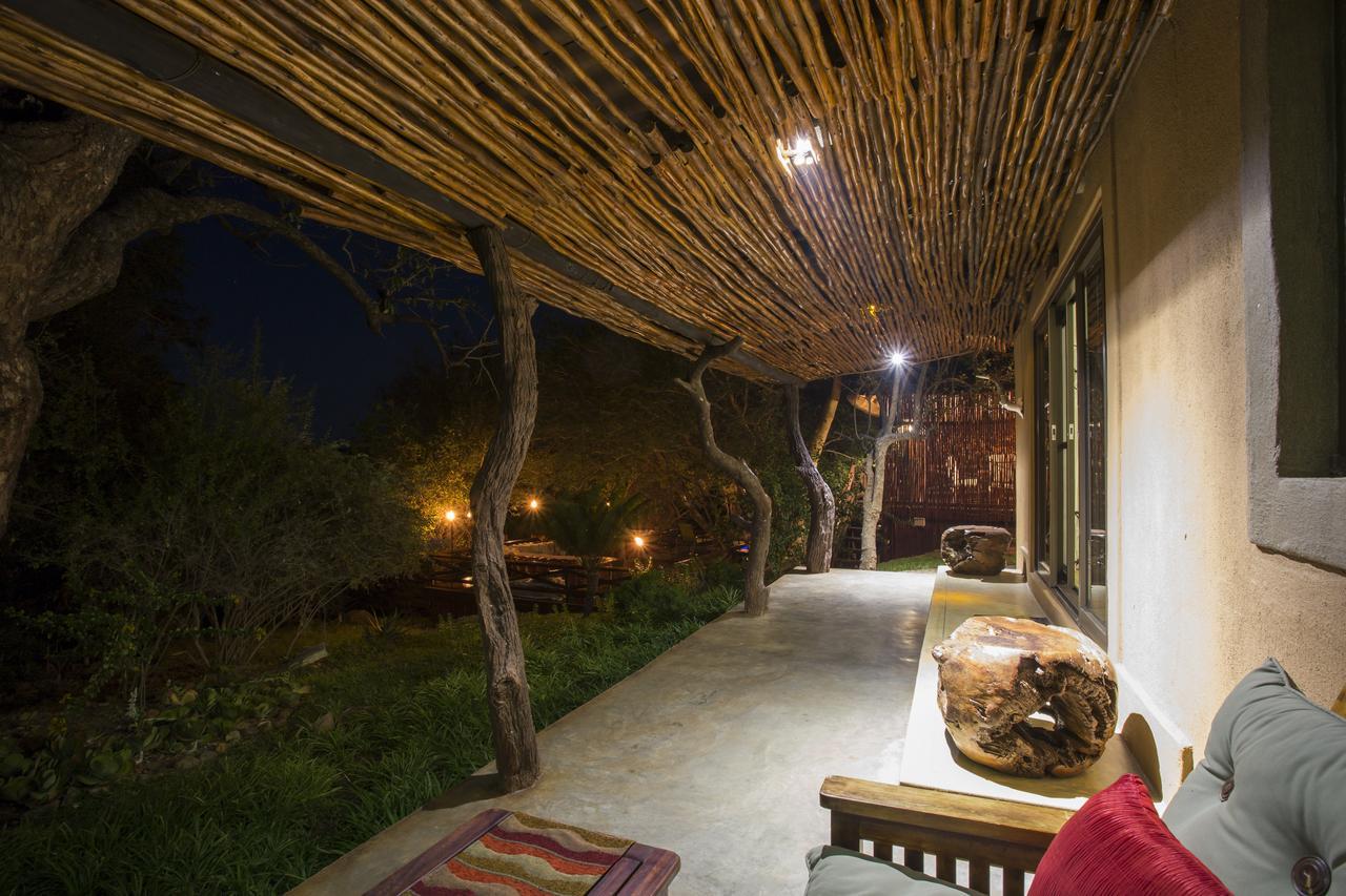 Naledi Lodges Заповедник Балуле Экстерьер фото